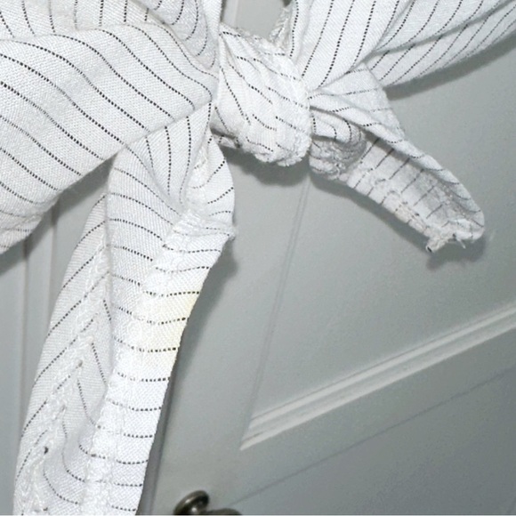 Astr The Label Tie Front Striped Lace Tank Small - Picture 11 of 11